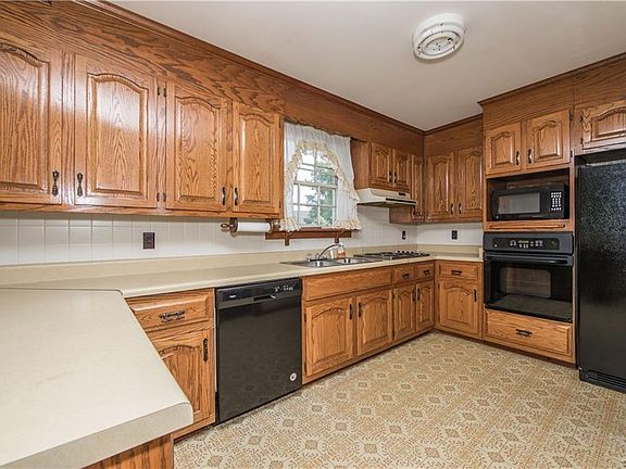 4th image of 4112 Cedar Heart Ln