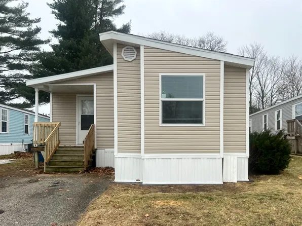 11977 Montego Ln #3, Demotte, IN 46310