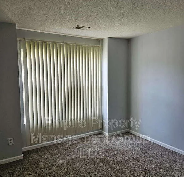 401 Dukes Hill Rd — Photo 5
