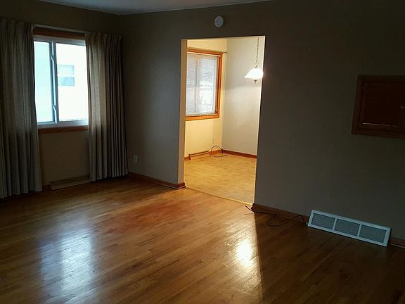 Living Room, VIew 2