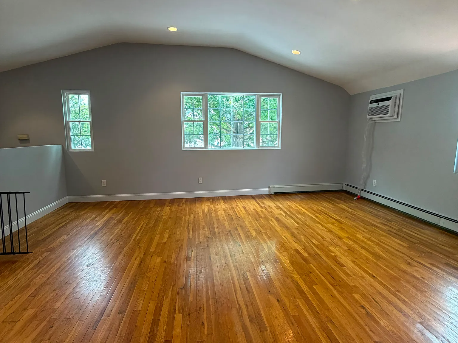 3 bed, $3,454 — Photo 2