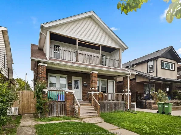 1044 Parent Ave, Windsor, ON N9A 2E5