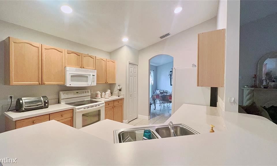 1st image of 2105R Shannon Lakes Blvd