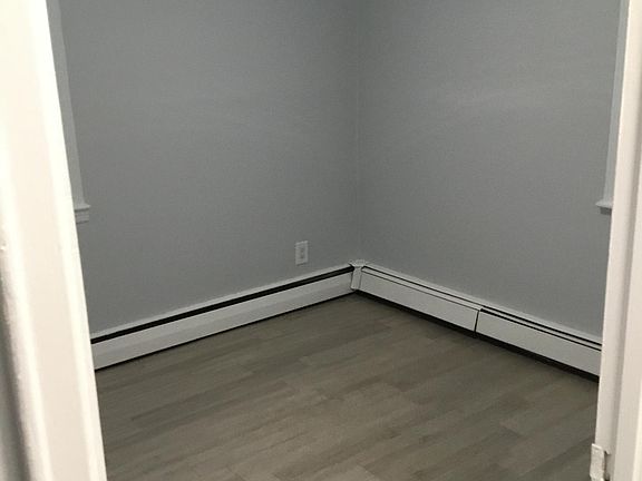 5th image of 800 Bloomfield Ave APT G3