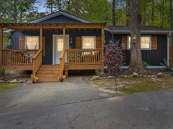 700 Hale Dr, Oxford, GA 30054