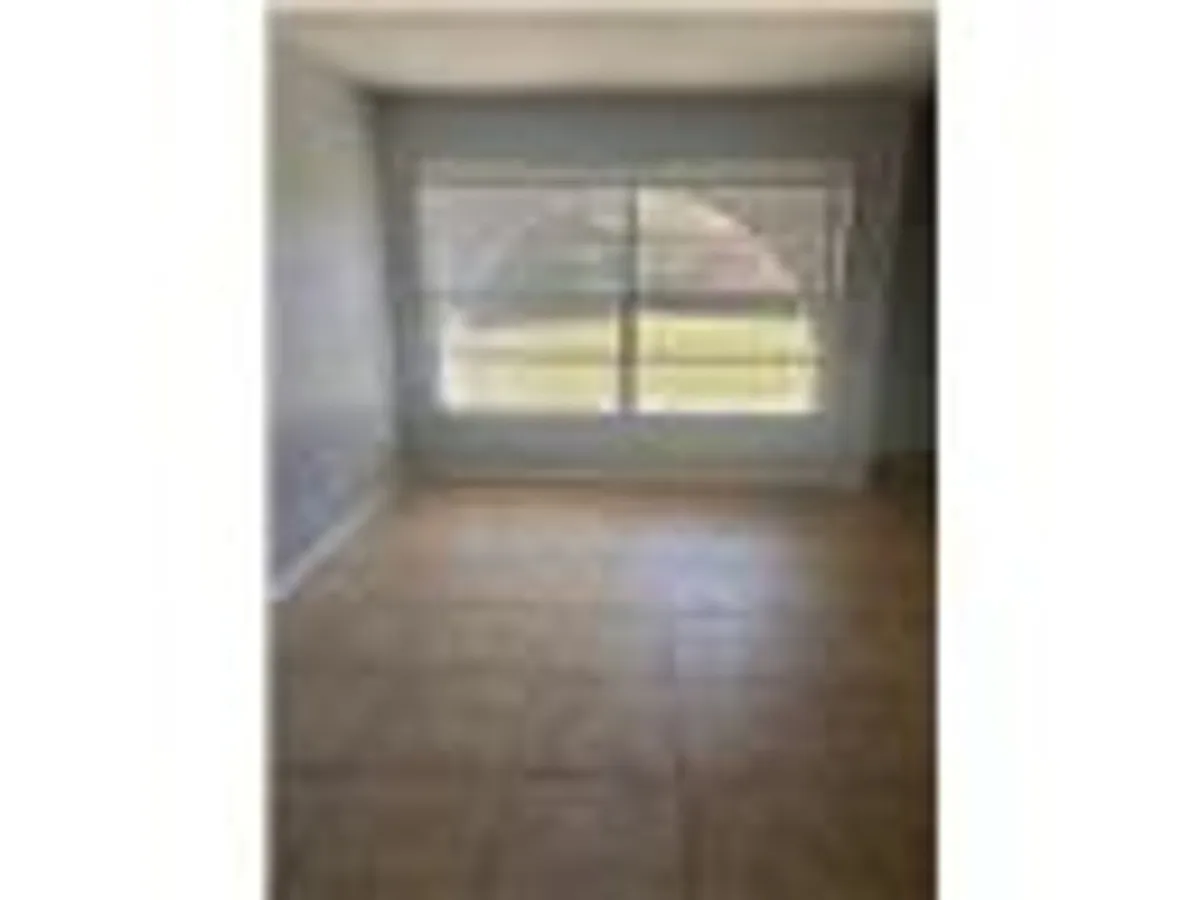 Building Photo - 325 E Dundee Dr