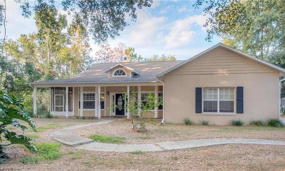 1st image of 10785 Willow Wood Ct