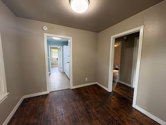 3rd image of 2644 Valley Ridge Rd