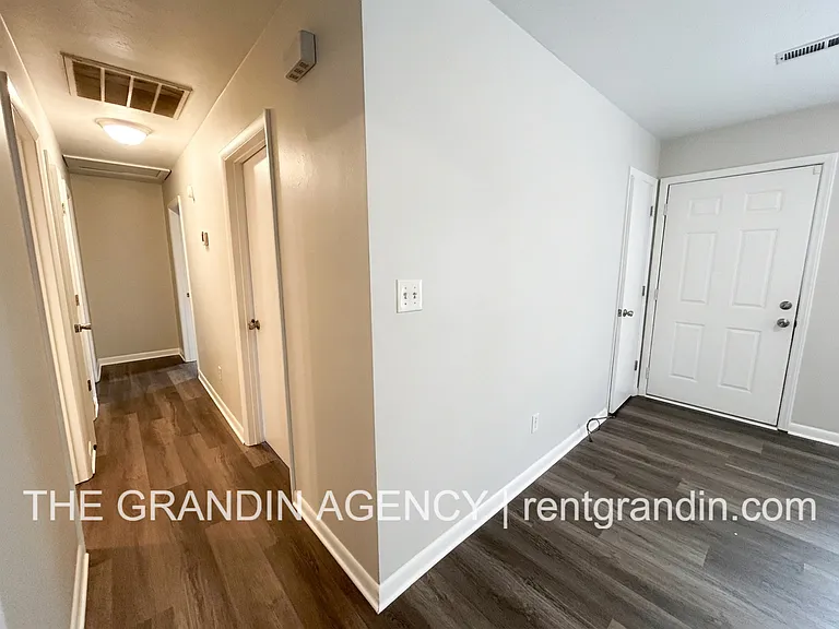 1344 Mabry Ave SE — Photo 6
