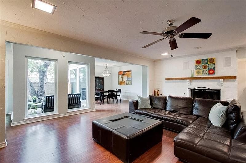 1st image of 808 Saint Paul Ct