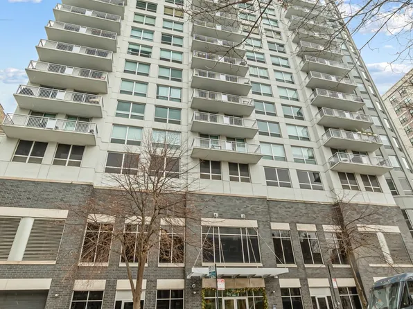 421 W Huron St APT 805, Chicago, IL 60654