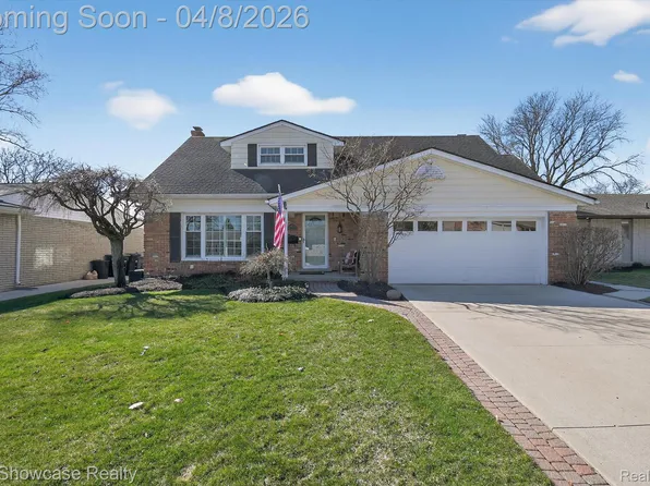 34651 Wood St, Livonia, MI 48154