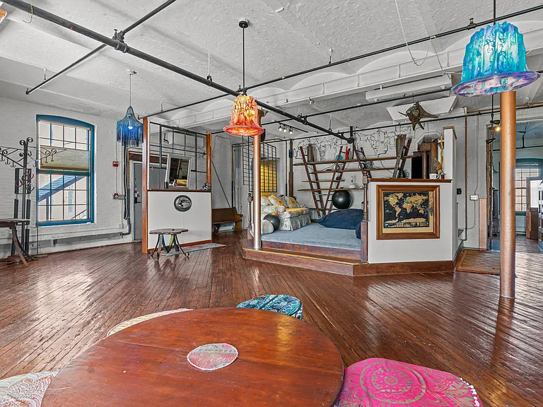 532 Kinsley Ave #205 — Photo 14