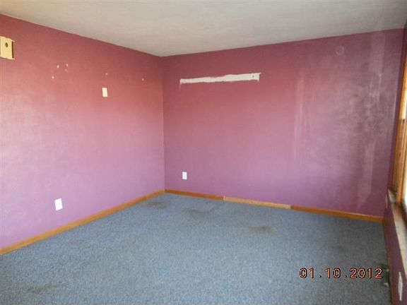2nd image of 4806 Roosevelt Ave