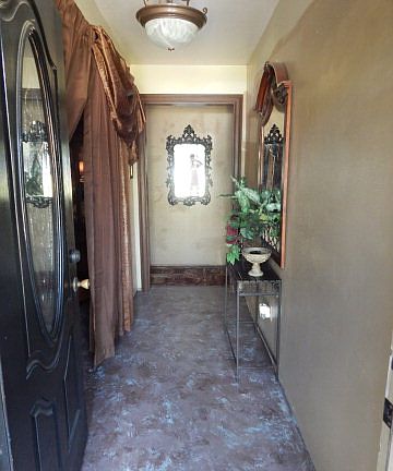 3rd image of 725 Jasmine St