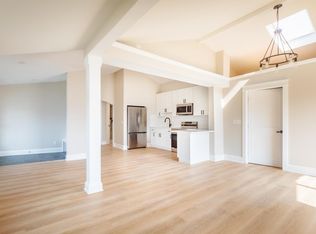 142 Ashworth Ave UNIT 1, Hampton, NH 03842