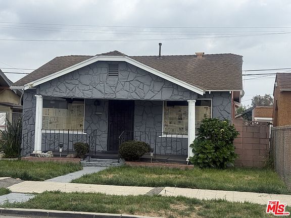 2nd image of 1706 W 65th Pl