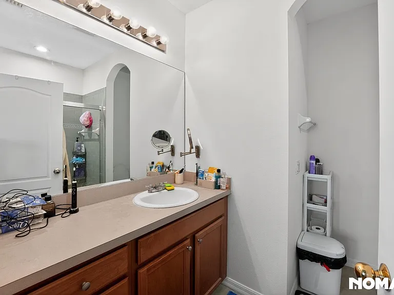 2346 Felicity Pl — Photo 18