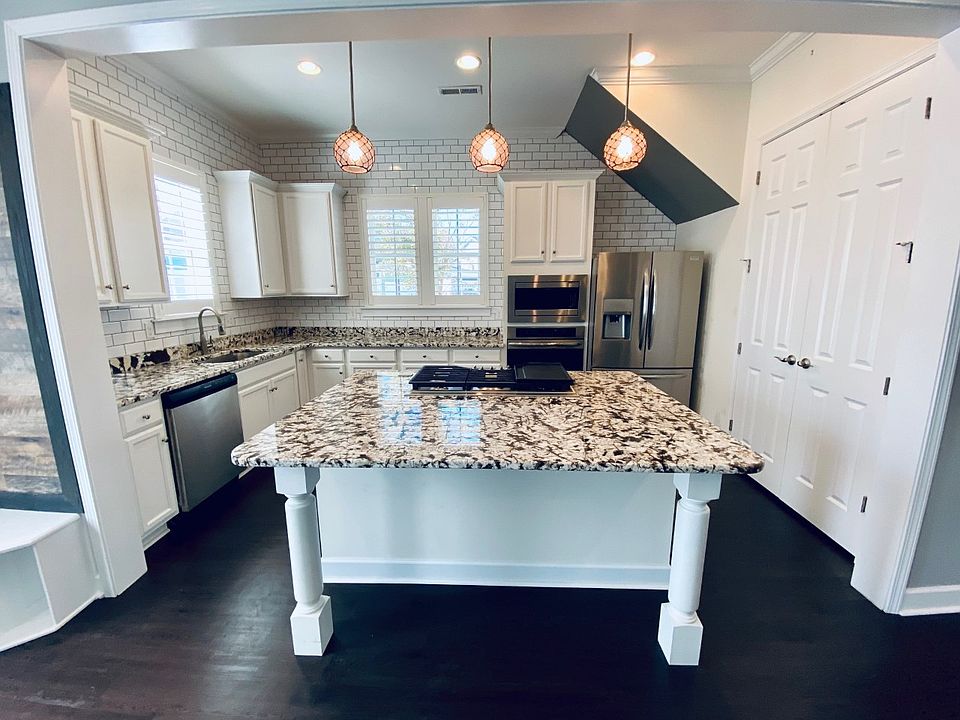 Kitchen_10062022