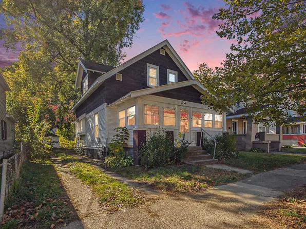 1034 Crosby St NW, Grand Rapids, MI 49504