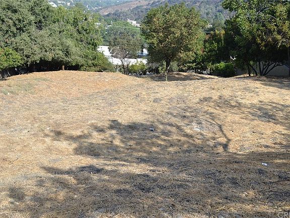 5th image of 14335 Mulholland Dr