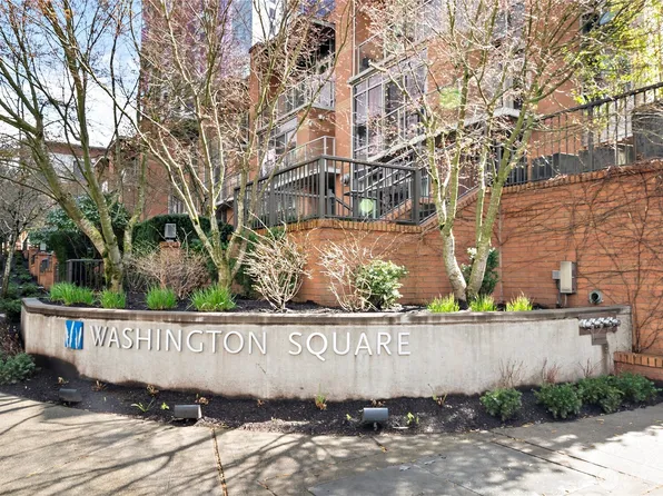 10610 NE 9TH Place #G403, Bellevue, WA 98004