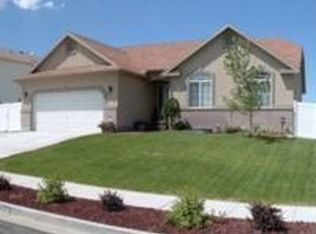 5926 Laurel Canyon Dr, Salt Lake City, UT 84118