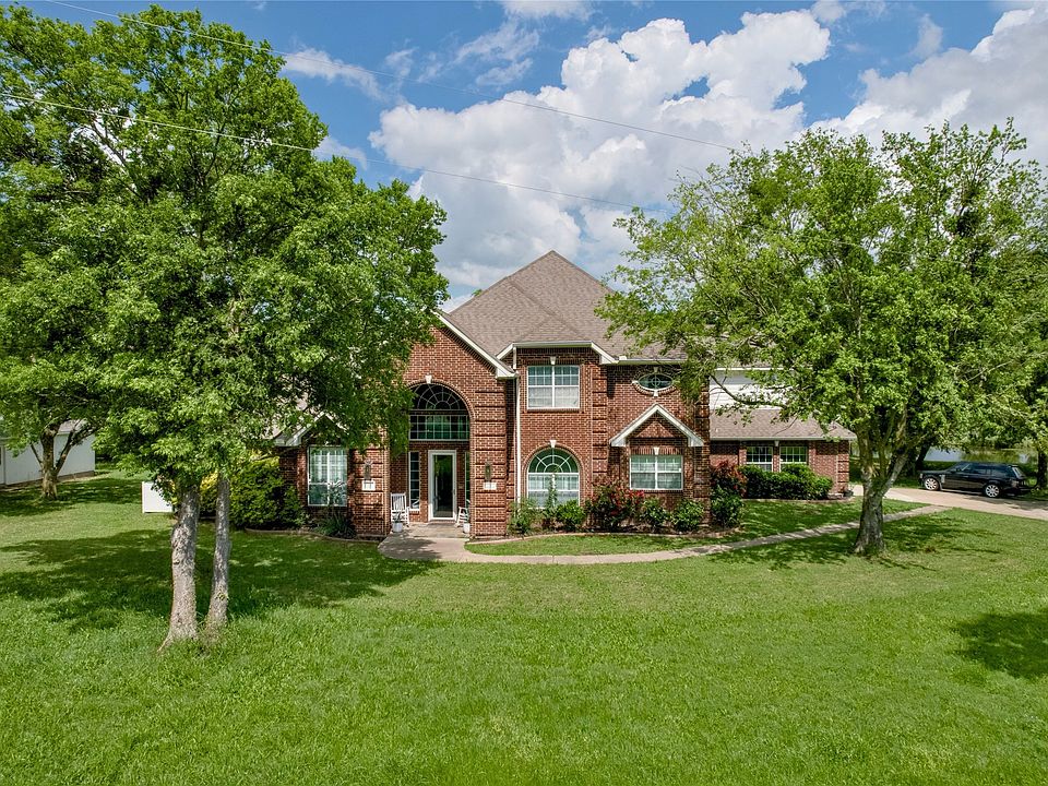 1st image of 135 Kirkpatrick Rd