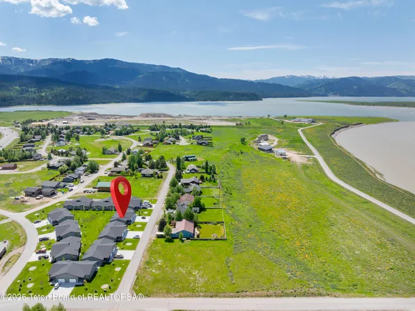 310 Snake River Dr #1, Alpine, WY 83128