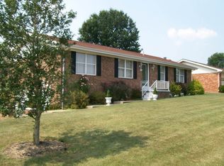 24 Lynn Ln, Scott Depot, WV