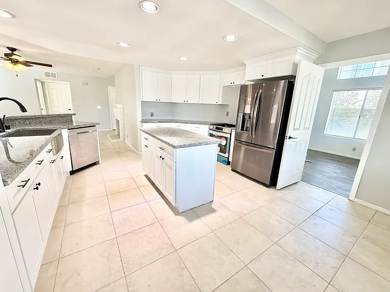 39968 Milkwood Ln — Photo 24
