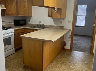 227 2nd St NE #4, Faribault, MN 55021