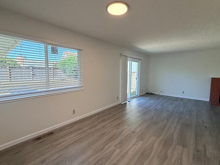 35108 Perry Rd — Photo 5