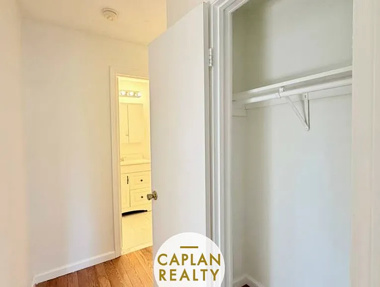 460 Whalley Ave #302 — Photo 9
