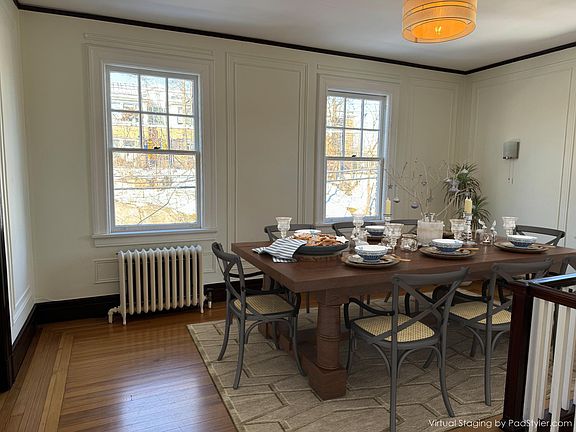 Versatile front room