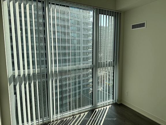 4th image of 4955 Yonge St #806
