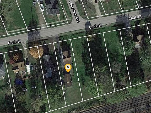 5th image of 643 Clark St