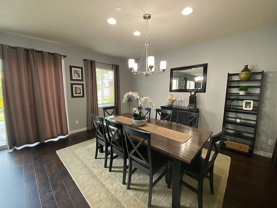 Beautiful Dining Area