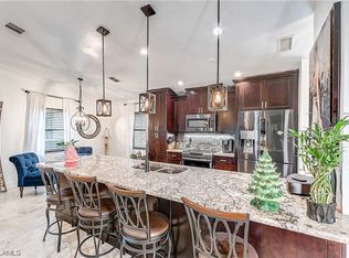 4266 Island Cir APT B, Fort Myers, FL 33919