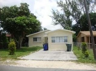 512 NW 9th St, Hallandale, FL 33009