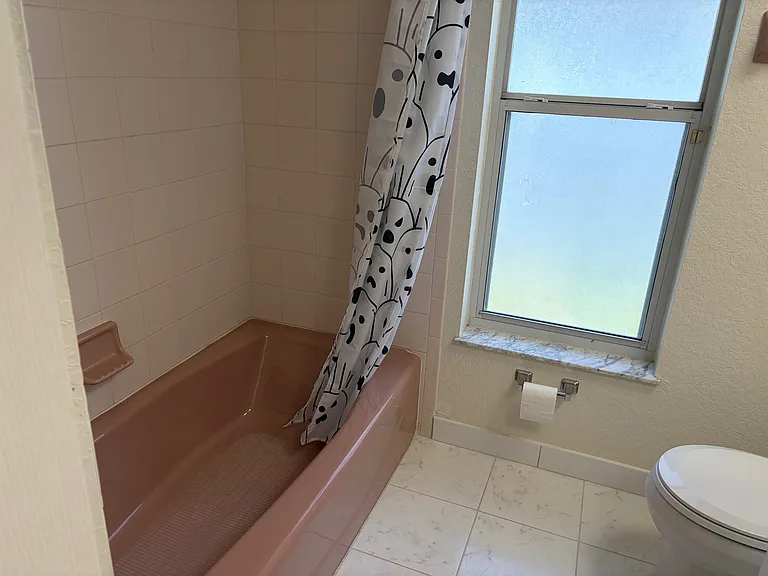 4342 Las Palmas Ave — Photo 15
