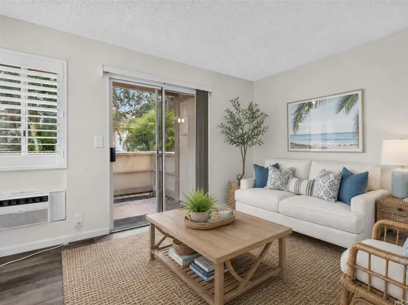 95-510 Wikao St APT M105, Mililani, HI 96789