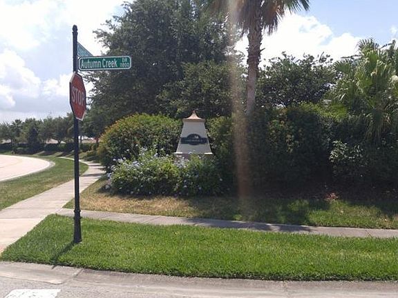 3rd image of 11826 Autumn Creek Dr