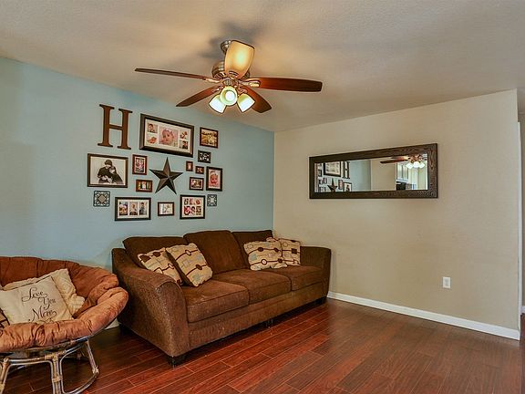 4th image of 7002 Forest Hill Dr