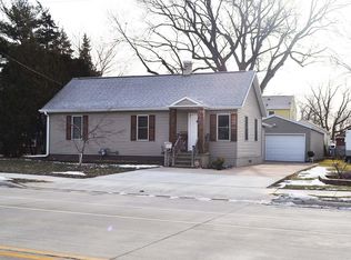 1506 Green Bay Rd, Kaukauna, WI 54130