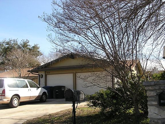 3rd image of 10358 Aristocrat St