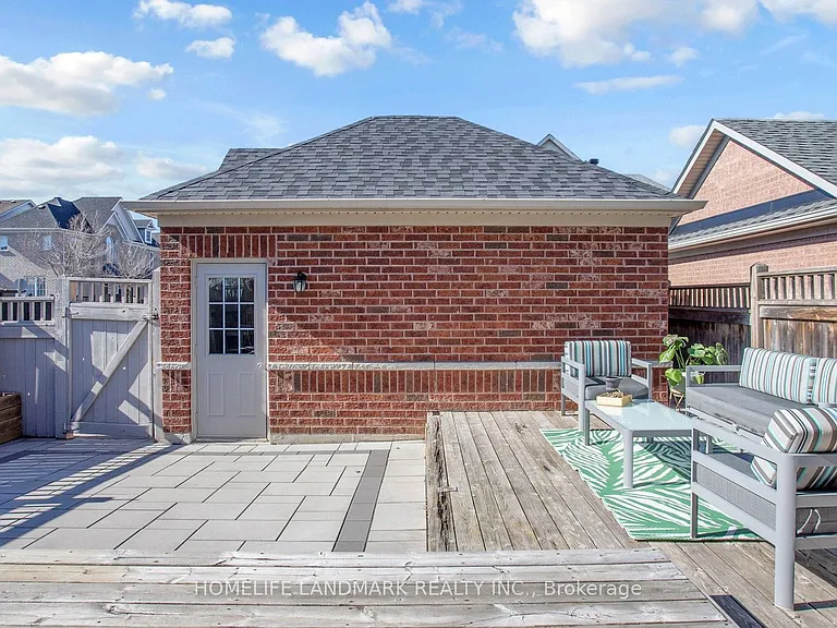13 Woodway Ln — Photo 48