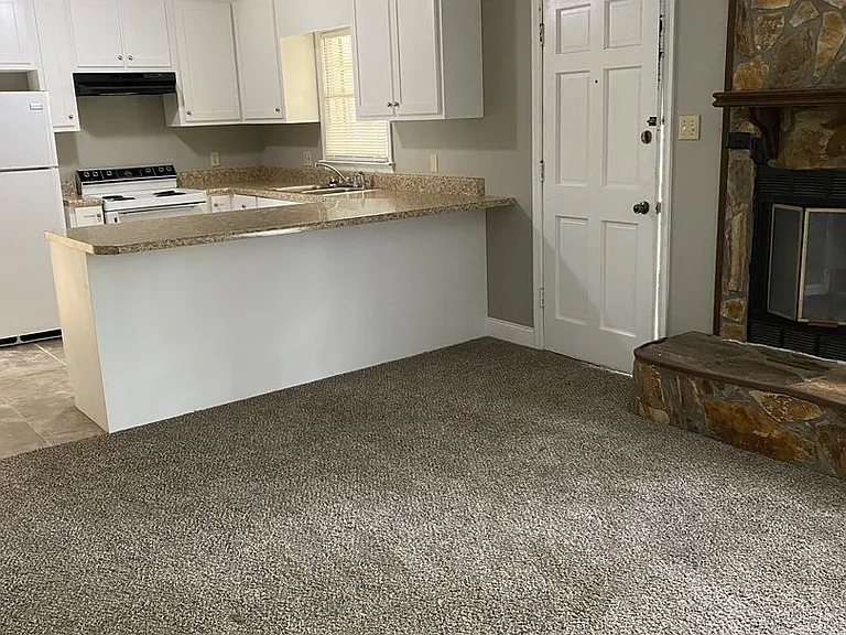 2018 Acker Dr — Photo 9
