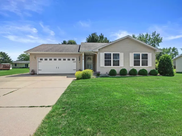 216 Belle Ave, Belleville, WI 53508