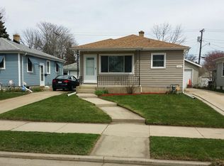 3441 La Salle St, Racine, WI 53402